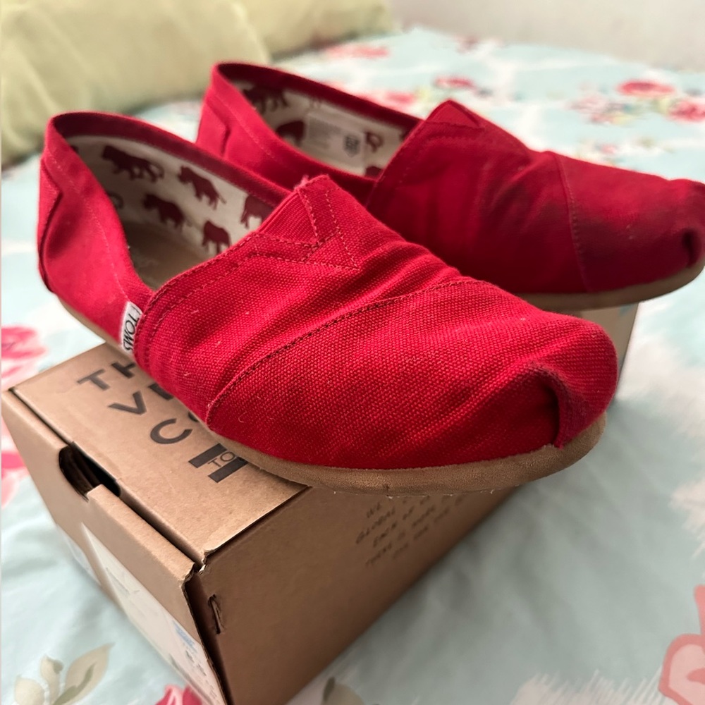 Red Toms